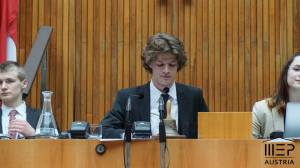 1097278_225580147640796_4616558448377628587_o